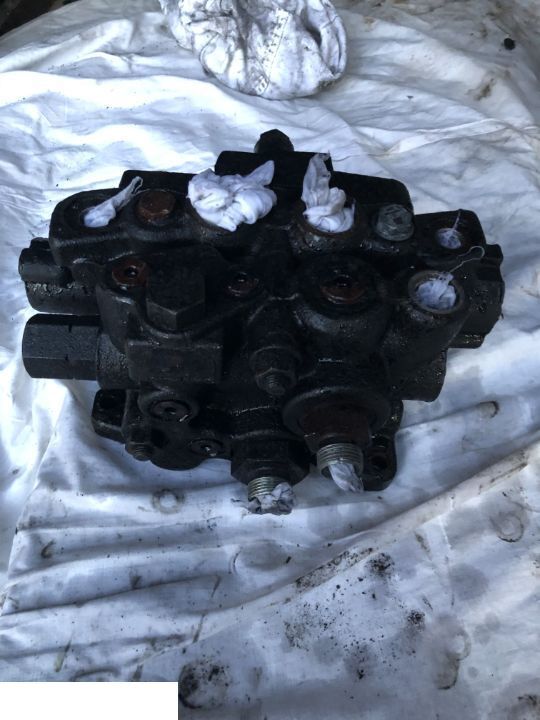 JCB 4CX -  Rozdzielacz - Hydraulische klep voor Graaflaadmachine: afbeelding 4 JCB 4CX -  Rozdzielacz - Hydraulische klep voor Graaflaadmachine: afbeelding 4