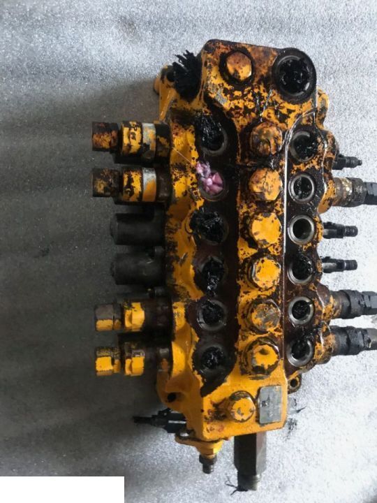 JCB 4cx Rozdzielacz - Tył - Hydraulische klep voor Graaflaadmachine: afbeelding 1 JCB 4cx Rozdzielacz - Tył - Hydraulische klep voor Graaflaadmachine: afbeelding 1