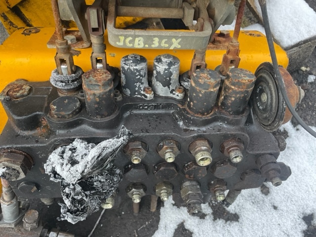 Jcb 3cx rozdzielacz hydrauliczny tylni - Hydraulische klep voor Landbouwmachine: afbeelding 5 Jcb 3cx rozdzielacz hydrauliczny tylni - Hydraulische klep voor Landbouwmachine: afbeelding 5