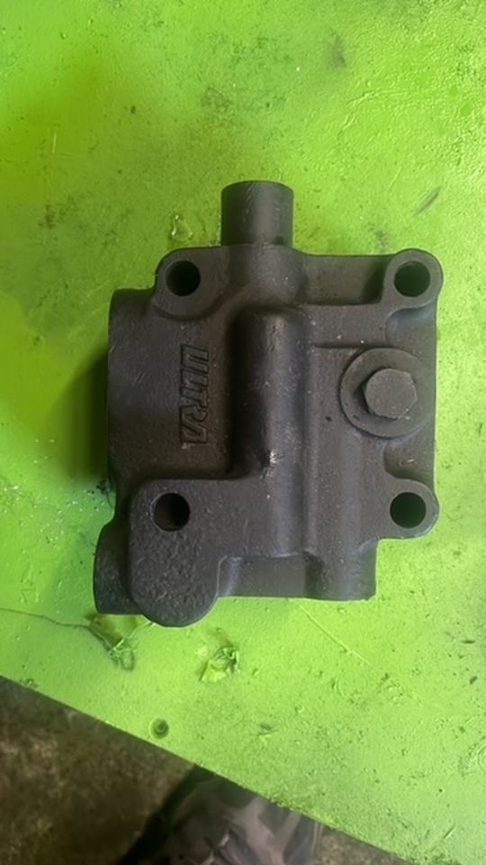 John Deere 4400 , 4500 Matbtro ts270 ts 280 zawór pierwszeństwa , zawór priorytetu - Hydraulische klep voor Landbouwmachine: afbeelding 4 John Deere 4400 , 4500 Matbtro ts270 ts 280 zawór pierwszeństwa , zawór priorytetu - Hydraulische klep voor Landbouwmachine: afbeelding 4