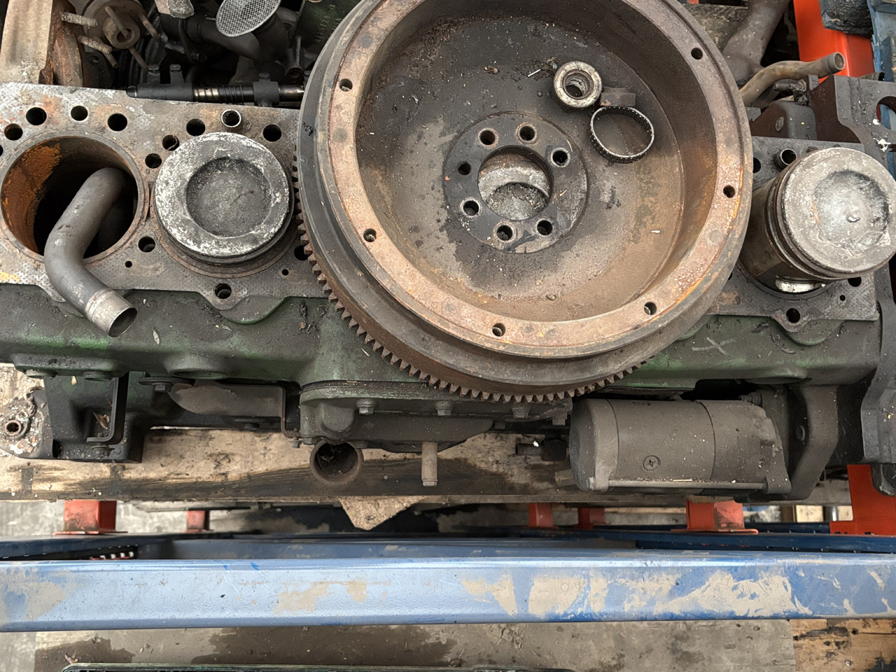 John Deere 6081 R127721 R127723 R120028 Cylinder Tłoki  Klawiatura Koło Zamachowe CZĘŚCI - Vliegwiel voor Landbouwmachine: afbeelding 3 John Deere 6081 R127721 R127723 R120028 Cylinder Tłoki  Klawiatura Koło Zamachowe CZĘŚCI - Vliegwiel voor Landbouwmachine: afbeelding 3