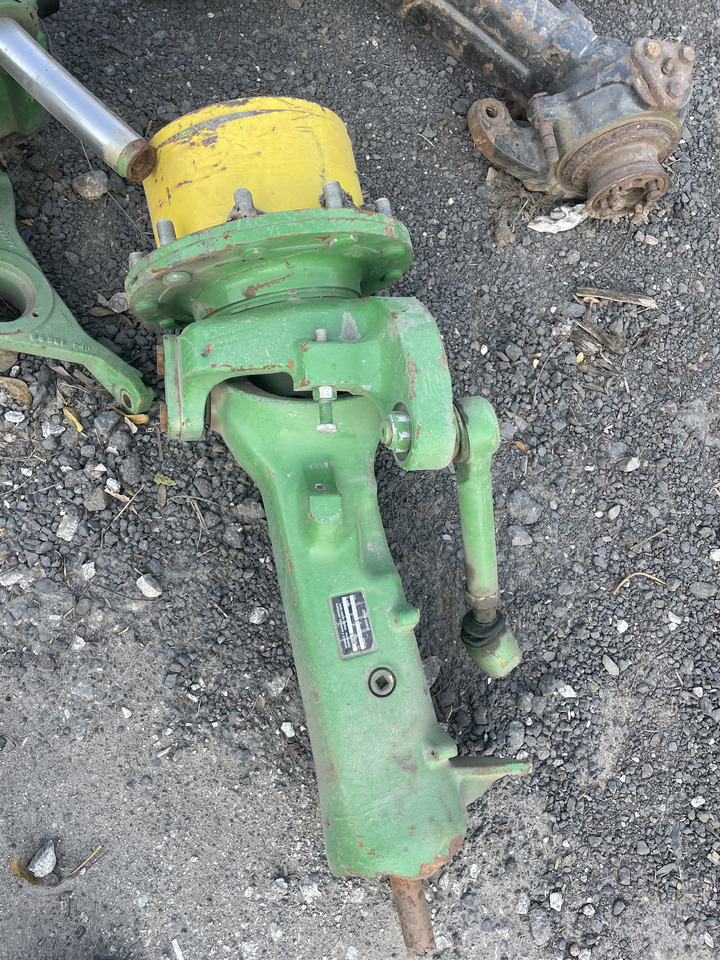 John Deere 6xxxM 6xxxR - oś przednia - zwrotnica lewa L220173 - Fusee voor Landbouwmachine: afbeelding 1 John Deere 6xxxM 6xxxR - oś przednia - zwrotnica lewa L220173 - Fusee voor Landbouwmachine: afbeelding 1