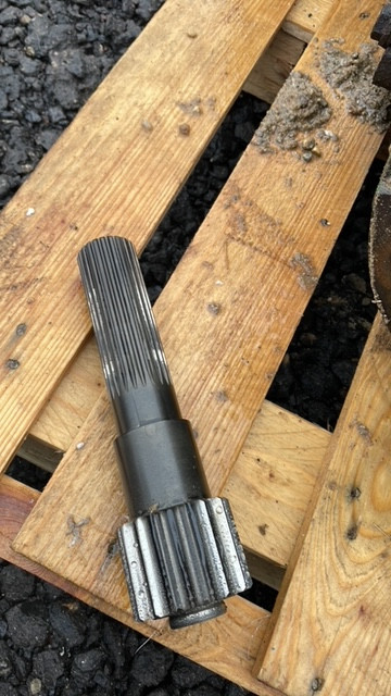 John Deere 7600 , 7700 , 7800 zwolnica części - Eindaandrijving voor Landbouwmachine: afbeelding 2 John Deere 7600 , 7700 , 7800 zwolnica części - Eindaandrijving voor Landbouwmachine: afbeelding 2