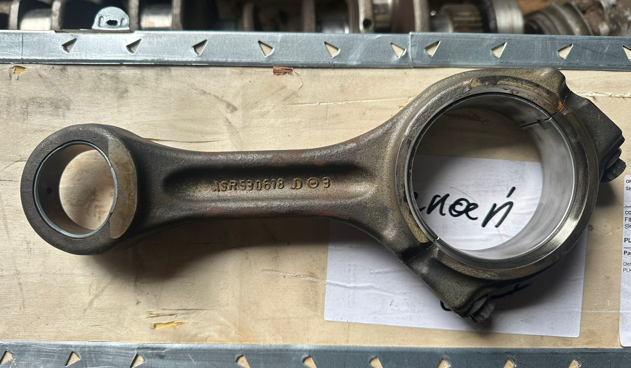 John Deere 8345R 7230R 7250R Korbowód Korbowody R530618 RE537877 RE565318 - Krukstang voor Landbouwmachine: afbeelding 1 John Deere 8345R 7230R 7250R Korbowód Korbowody R530618 RE537877 RE565318 - Krukstang voor Landbouwmachine: afbeelding 1