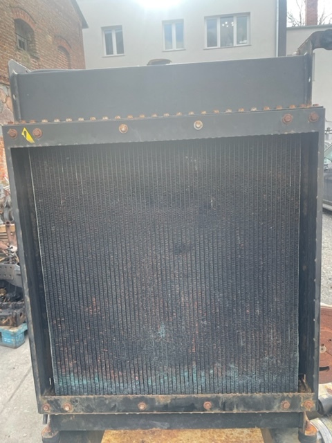 John Deere - chłodnica wody RE507890 - Radiateur voor Landbouwmachine: afbeelding 1 John Deere - chłodnica wody RE507890 - Radiateur voor Landbouwmachine: afbeelding 1