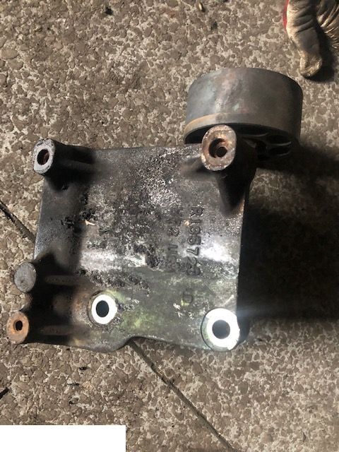 John Deere r135728 - Support Podstawa Klimatyzacji - Airco onderdeel voor Landbouwmachine: afbeelding 1 John Deere r135728 - Support Podstawa Klimatyzacji - Airco onderdeel voor Landbouwmachine: afbeelding 1