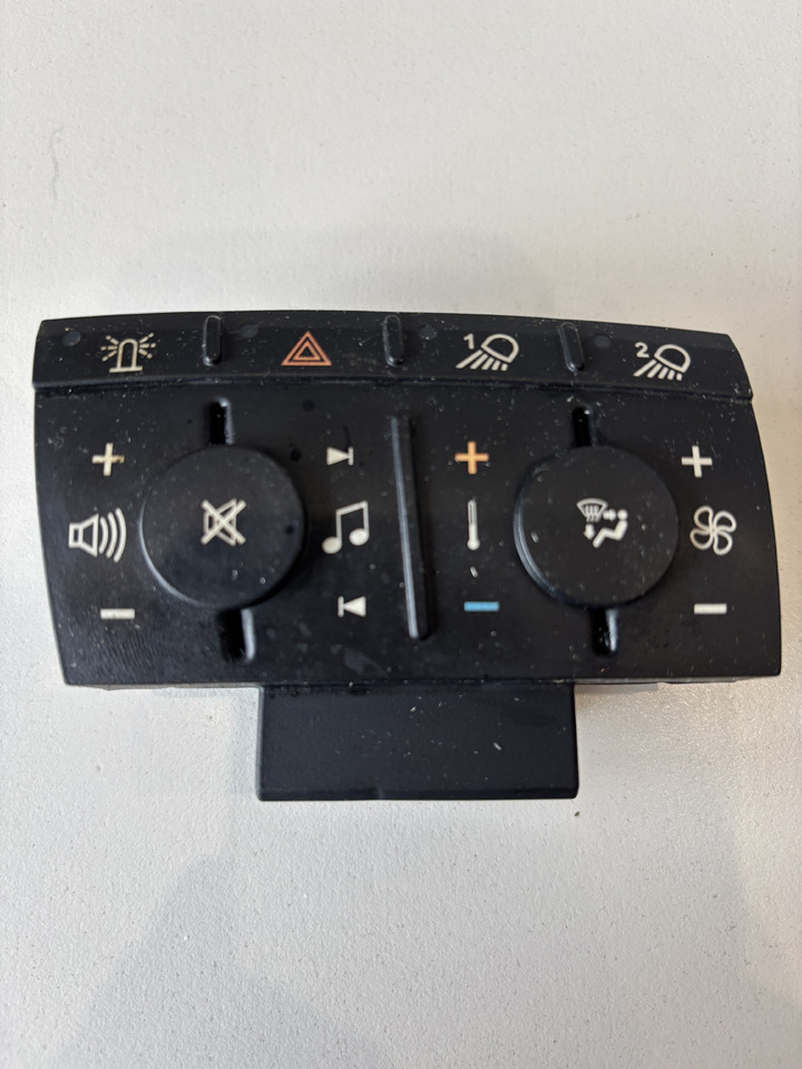 John Deere seria 6000 7000 8000 R - moduł panel radia nawiewu RE578473 - Cabine en interieur voor Landbouwmachine: afbeelding 1 John Deere seria 6000 7000 8000 R - moduł panel radia nawiewu RE578473 - Cabine en interieur voor Landbouwmachine: afbeelding 1