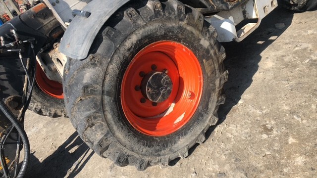 Koła felgi Bobcat massey ferguson 15x24 , 460/70 r24 - Complete wiel voor Landbouwmachine: afbeelding 4 Koła felgi Bobcat massey ferguson 15x24 , 460/70 r24 - Complete wiel voor Landbouwmachine: afbeelding 4