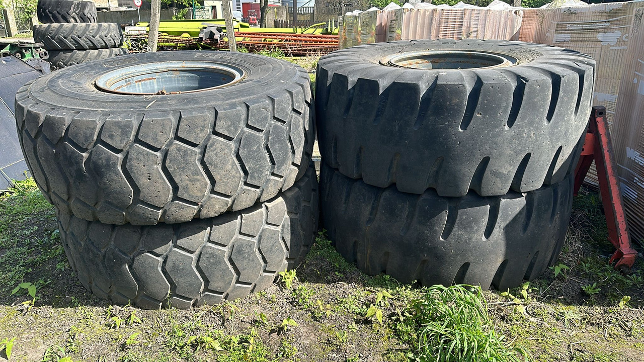 Koła felgi opony pełne - ładowarka - Liebherr Komatsu Ahlmann Volvo 25" - Velg voor Landbouwmachine: afbeelding 1 Koła felgi opony pełne - ładowarka - Liebherr Komatsu Ahlmann Volvo 25" - Velg voor Landbouwmachine: afbeelding 1