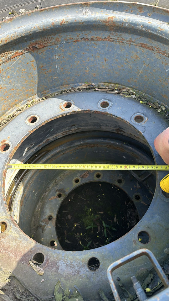 Velg voor Landbouwmachine Koła felgi opony pełne - ładowarka - Liebherr Komatsu Ahlmann Volvo 25": afbeelding 6 Velg voor Landbouwmachine Koła felgi opony pełne - ładowarka - Liebherr Komatsu Ahlmann Volvo 25": afbeelding 6