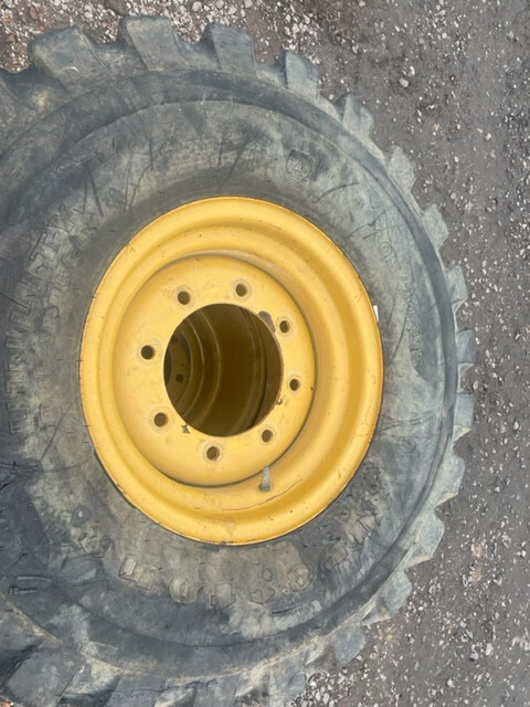 Koła opony firestone 405/70 r18 Cat 906 - Complete wiel voor Wiellader: afbeelding 2 Koła opony firestone 405/70 r18 Cat 906 - Complete wiel voor Wiellader: afbeelding 2