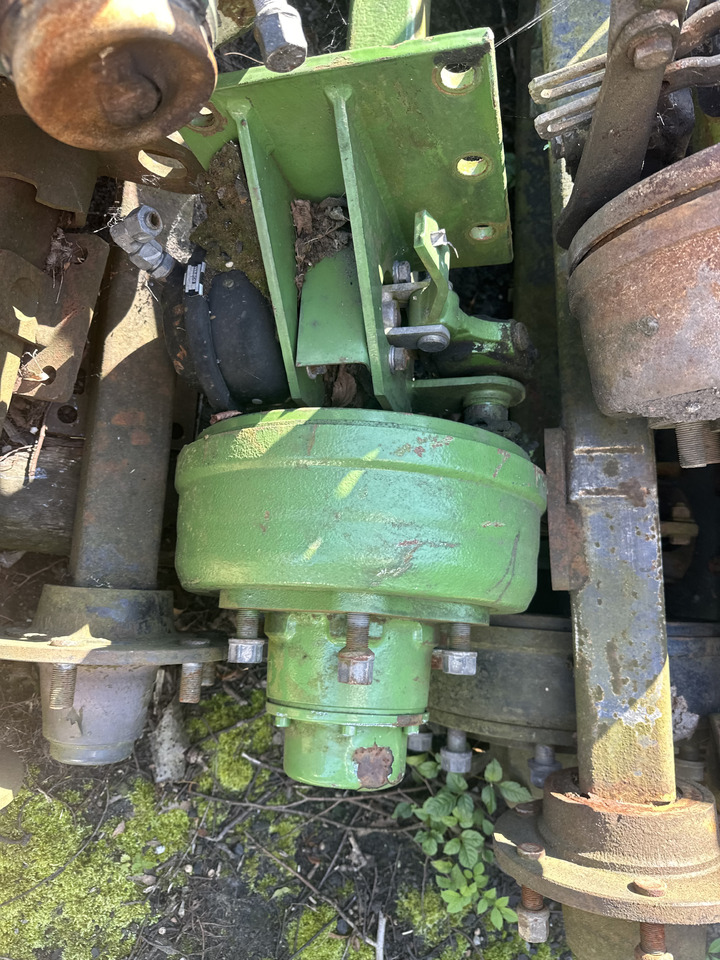 Krone Comprima - oś Piasta koła - Naaf voor Landbouwmachine: afbeelding 1 Krone Comprima - oś Piasta koła - Naaf voor Landbouwmachine: afbeelding 1