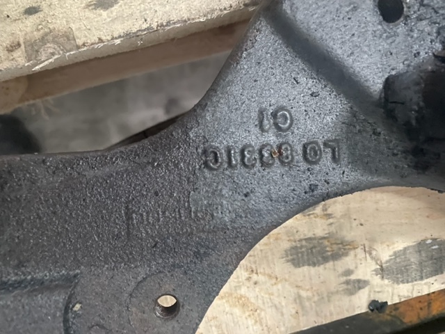 Liebherr D926 przystawka alternatora klimatyzacji L08331C , LO8331C - Koelsysteem voor Bouwmachine: afbeelding 2 Liebherr D926 przystawka alternatora klimatyzacji L08331C , LO8331C - Koelsysteem voor Bouwmachine: afbeelding 2