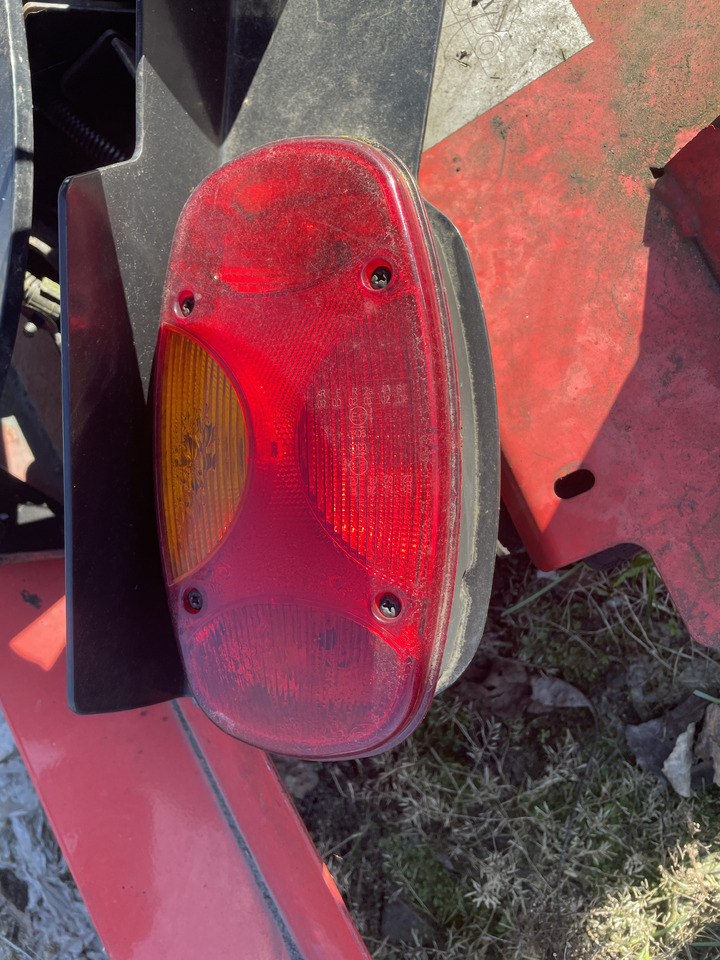 Manitou 735 - lampy tylne - Achterlicht voor Intern transport: afbeelding 1 Manitou 735 - lampy tylne - Achterlicht voor Intern transport: afbeelding 1