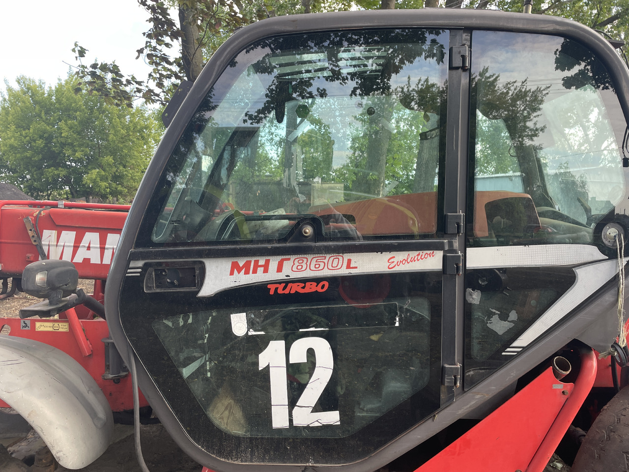 Manitou MHT 860 - części - błotniki drzwi kabina - Deur en onderdelen voor Landbouwmachine: afbeelding 1 Manitou MHT 860 - części - błotniki drzwi kabina - Deur en onderdelen voor Landbouwmachine: afbeelding 1