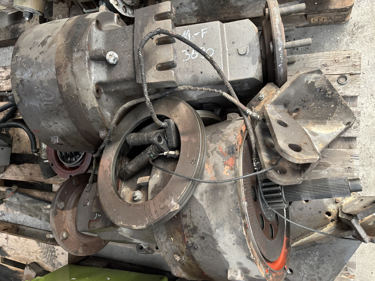 Massey Ferguson 3690 Obudowa Hamulca Tylnego Lewa 3616545M2 - Remtoebehoor voor Landbouwmachine: afbeelding 1 Massey Ferguson 3690 Obudowa Hamulca Tylnego Lewa 3616545M2 - Remtoebehoor voor Landbouwmachine: afbeelding 1