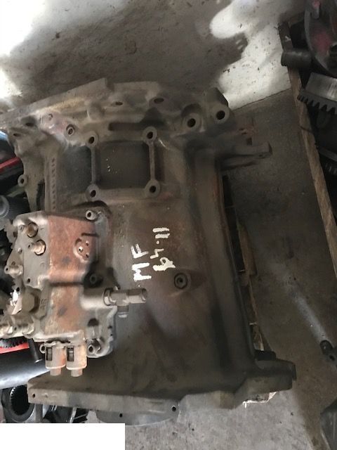 Massey Ferguson 6470 - Dyna 6 - Skrzynia ~ Obudowa - Versnellingsbak voor Landbouwmachine: afbeelding 1 Massey Ferguson 6470 - Dyna 6 - Skrzynia ~ Obudowa - Versnellingsbak voor Landbouwmachine: afbeelding 1