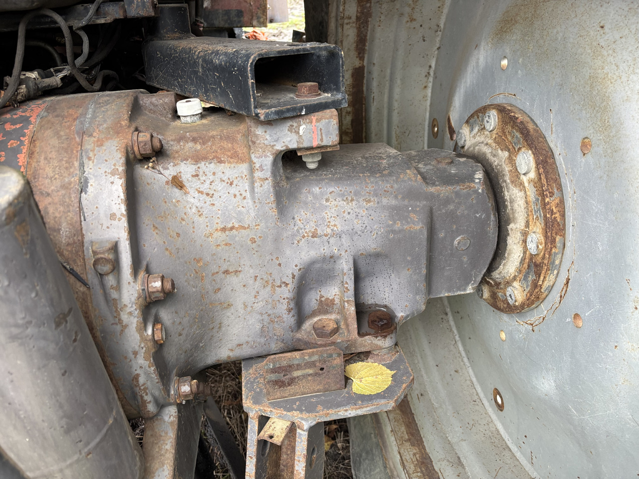 Massey Ferguson 8160 Prawa Obudowa Pochwa Zwolnicy Wał CZĘŚCI 3615729M11 3583795M3 - Eindaandrijving voor Landbouwmachine: afbeelding 1 Massey Ferguson 8160 Prawa Obudowa Pochwa Zwolnicy Wał CZĘŚCI 3615729M11 3583795M3 - Eindaandrijving voor Landbouwmachine: afbeelding 1