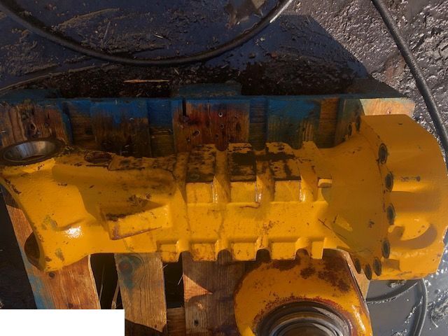 Matbro TS 280 	Caterpillar TH 	Clark Hurth  - Obudowa Mostu - As en onderdelen voor Landbouwmachine: afbeelding 3 Matbro TS 280 	Caterpillar TH 	Clark Hurth  - Obudowa Mostu - As en onderdelen voor Landbouwmachine: afbeelding 3