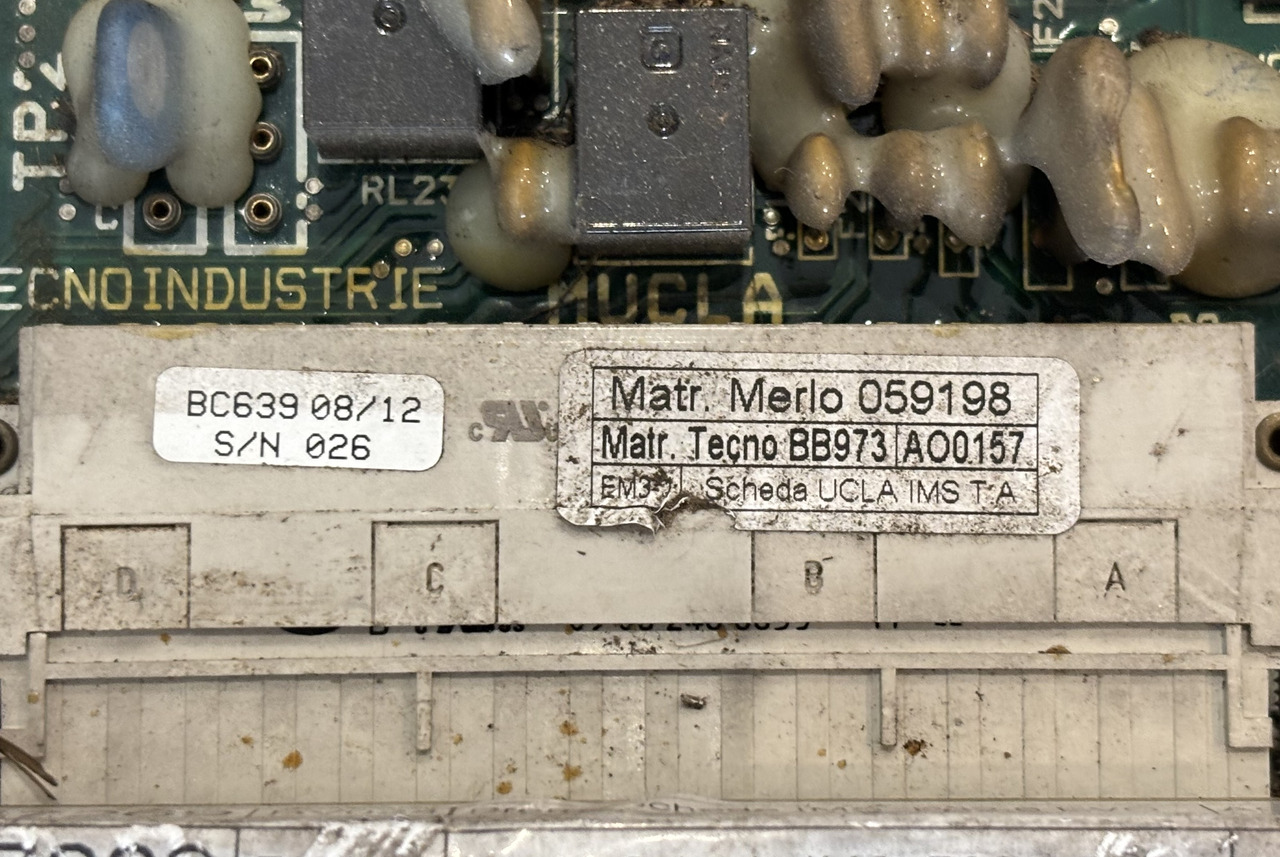 Merlo 059198 Kontroler Płyta Elektroniczna ECU MUGS UGS SGB Sterownik Bezpiecznik - ECU voor Landbouwmachine: afbeelding 2 Merlo 059198 Kontroler Płyta Elektroniczna ECU MUGS UGS SGB Sterownik Bezpiecznik - ECU voor Landbouwmachine: afbeelding 2