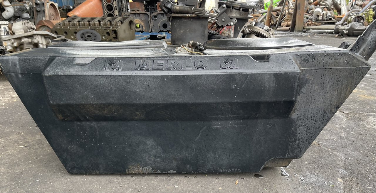 Merlo-zbiornik paliwa 40.7 - Brandstoftank voor Verreiker: afbeelding 1 Merlo-zbiornik paliwa 40.7 - Brandstoftank voor Verreiker: afbeelding 1