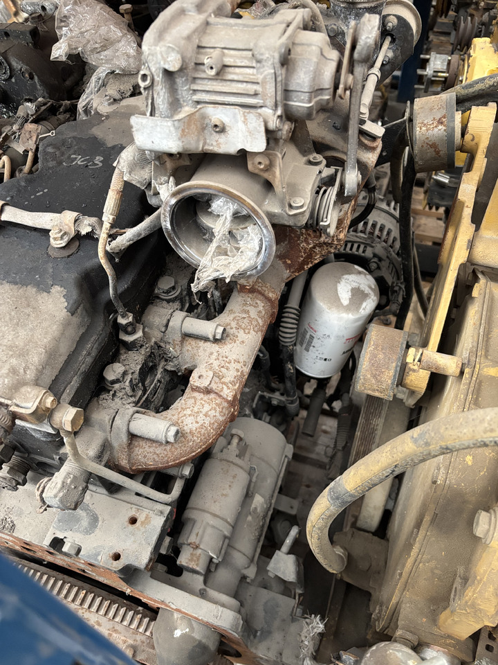 New Holland Case Iveco JCB CNH F4DFE4133 F4DFE4133*B00 Silnik CZĘŚCI - Motor en onderdelen voor Landbouwmachine: afbeelding 5 New Holland Case Iveco JCB CNH F4DFE4133 F4DFE4133*B00 Silnik CZĘŚCI - Motor en onderdelen voor Landbouwmachine: afbeelding 5