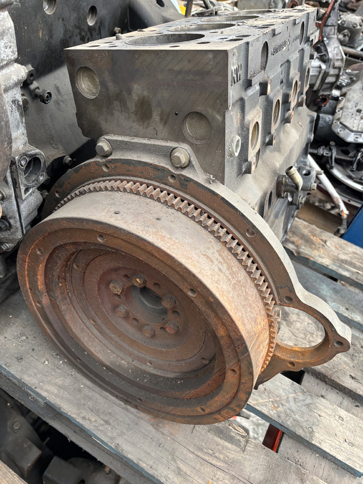 Perkins 1004 1004-40T Silnik Blok Silnika Koło Zamachowe Wał CZĘŚCI 3711DO2A/8 - Vliegwiel voor Landbouwmachine: afbeelding 4 Perkins 1004 1004-40T Silnik Blok Silnika Koło Zamachowe Wał CZĘŚCI 3711DO2A/8 - Vliegwiel voor Landbouwmachine: afbeelding 4