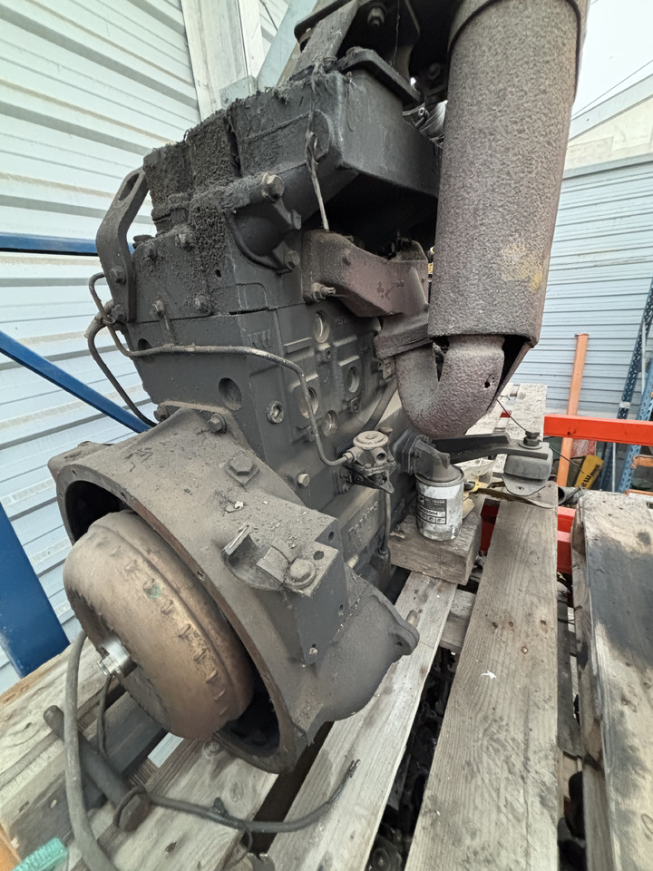 Perkins 1548/2300 Silnik Blok Kolektor Koło Pasowe Wał Pokrywa CZĘŚCI - Motor en onderdelen voor Bouwmachine: afbeelding 1 Perkins 1548/2300 Silnik Blok Kolektor Koło Pasowe Wał Pokrywa CZĘŚCI - Motor en onderdelen voor Bouwmachine: afbeelding 1