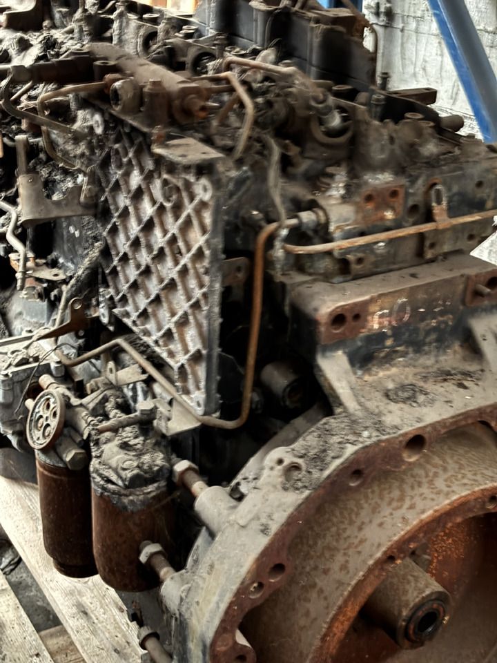 Perkins 3392/2200 Silnik Blok Wał Koło Pasowe CZĘŚCI - Motor en onderdelen voor Bouwmachine: afbeelding 3 Perkins 3392/2200 Silnik Blok Wał Koło Pasowe CZĘŚCI - Motor en onderdelen voor Bouwmachine: afbeelding 3