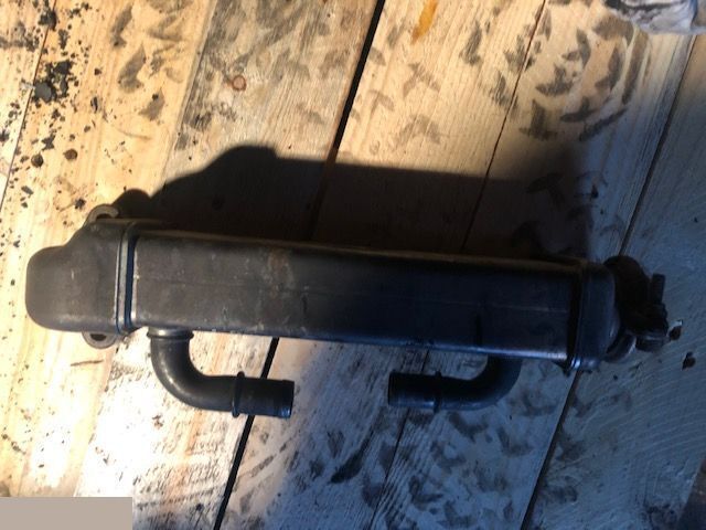 Perkins F5HFL414C Chłodnica Spalin EGR - EGR koeler voor Landbouwmachine: afbeelding 1 Perkins F5HFL414C Chłodnica Spalin EGR - EGR koeler voor Landbouwmachine: afbeelding 1