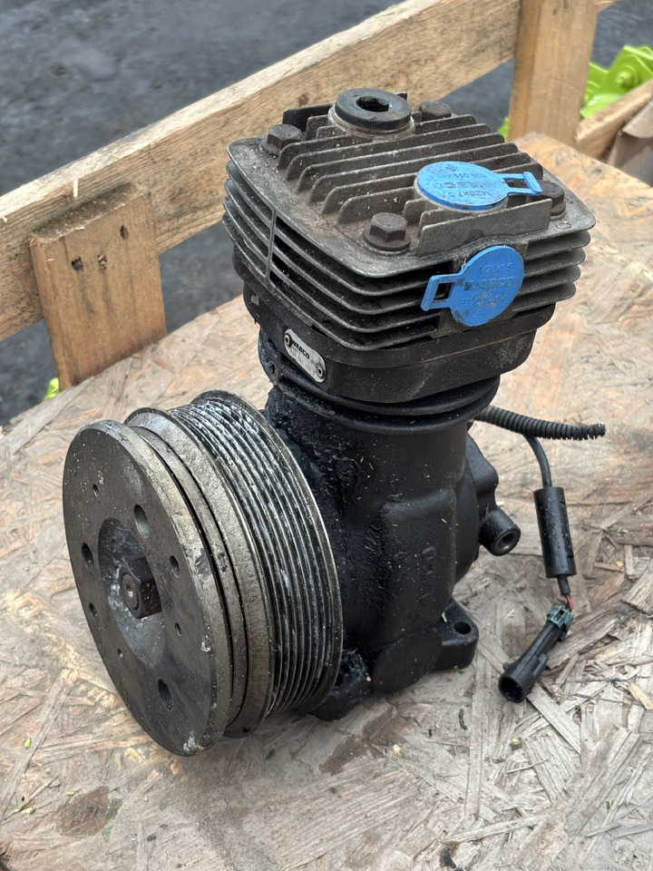 WABCO Kompresor Sprężonego Powietrza 4111411020 - Compressor voor Landbouwmachine: afbeelding 1 WABCO Kompresor Sprężonego Powietrza 4111411020 - Compressor voor Landbouwmachine: afbeelding 1