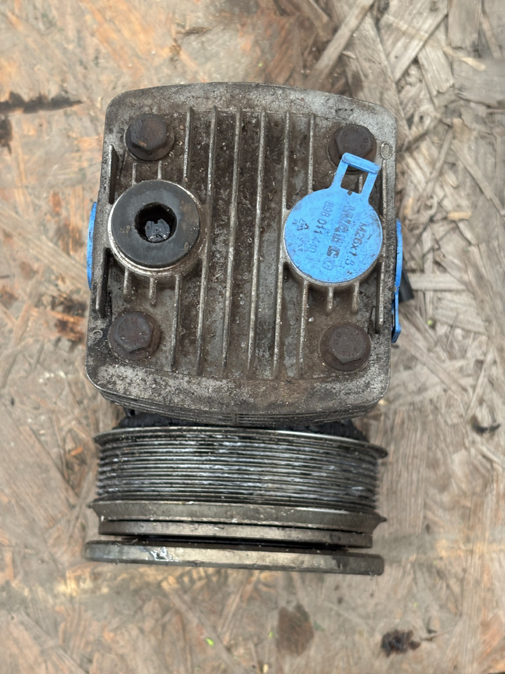 WABCO Kompresor Sprężonego Powietrza 4111411020 - Compressor voor Landbouwmachine: afbeelding 2 WABCO Kompresor Sprężonego Powietrza 4111411020 - Compressor voor Landbouwmachine: afbeelding 2