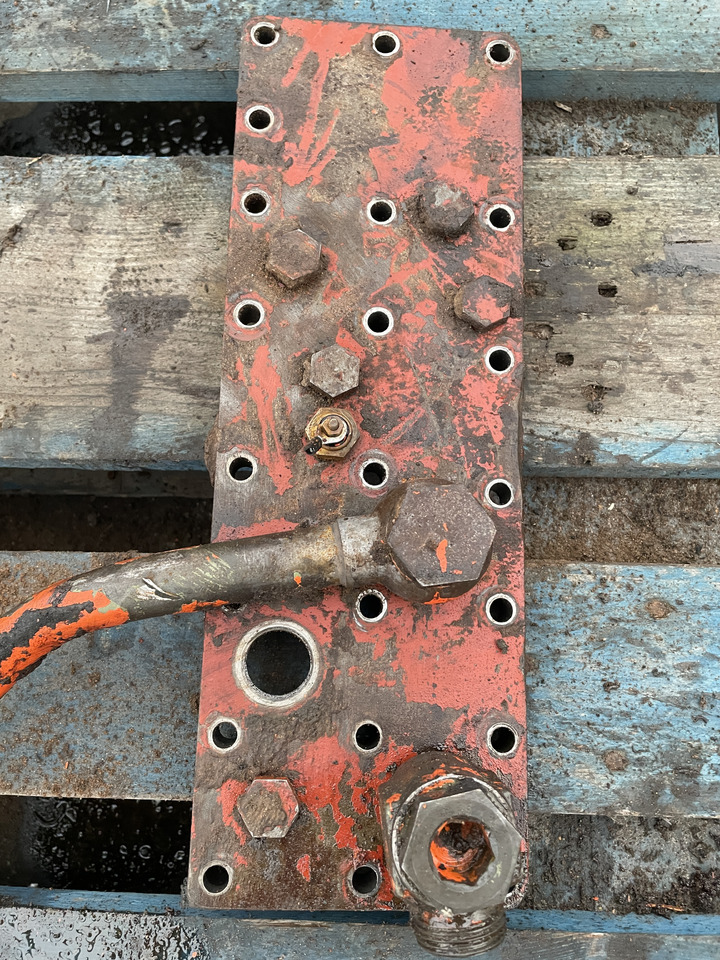 ZF 4PW45H1 Zettelmayer Volvo - skrzynia biegów - pokrywa VOE6633592 - Versnellingsbak voor Landbouwmachine: afbeelding 1 ZF 4PW45H1 Zettelmayer Volvo - skrzynia biegów - pokrywa VOE6633592 - Versnellingsbak voor Landbouwmachine: afbeelding 1