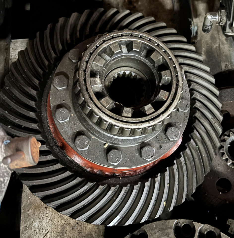 Zetor Forterra Mechanizm Różnicowy 15/48 - Differentieel voor Landbouwmachine: afbeelding 1 Zetor Forterra Mechanizm Różnicowy 15/48 - Differentieel voor Landbouwmachine: afbeelding 1