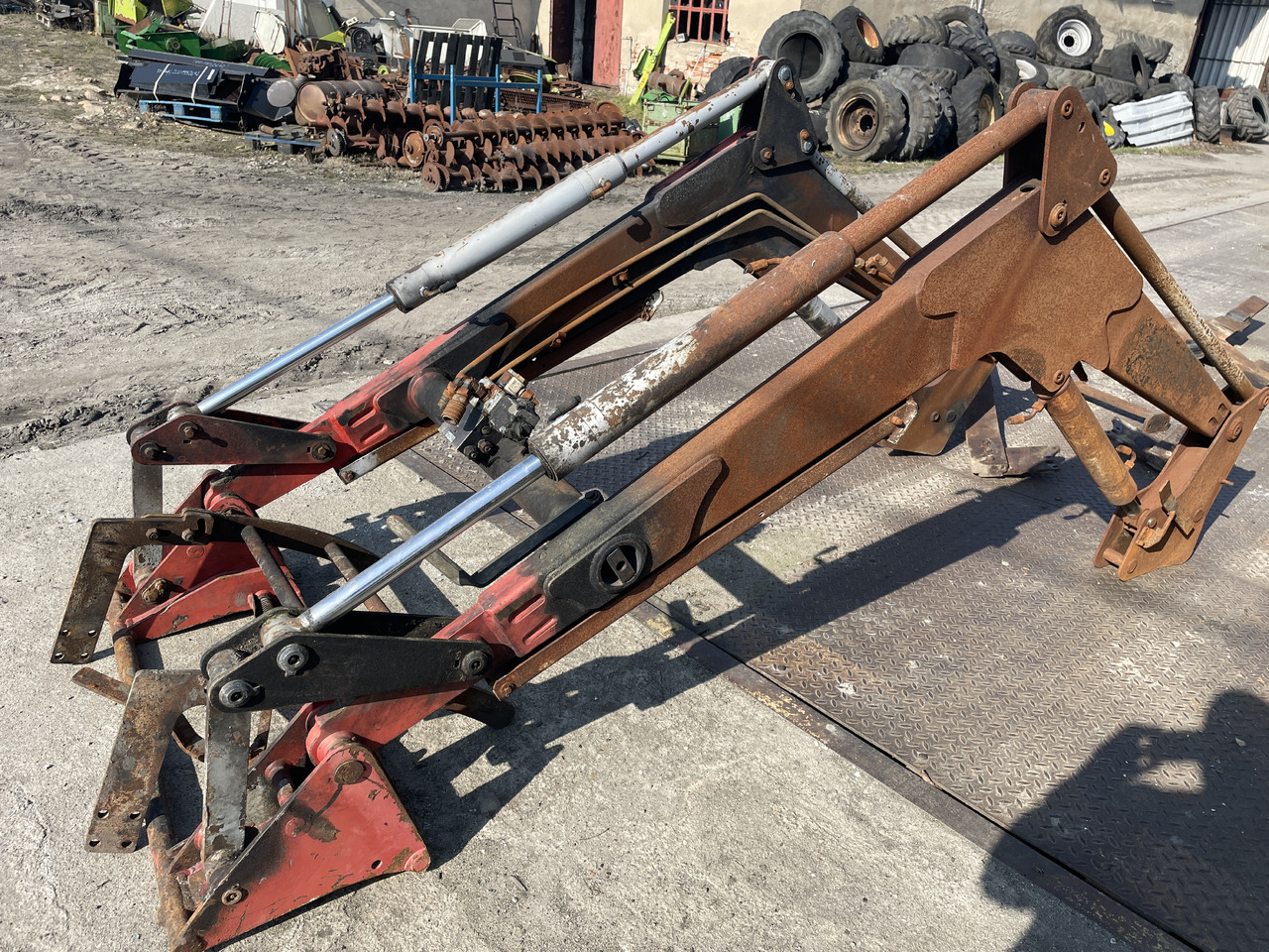 Zetor TL - TUR ładowacz czołowy + mocowania - Voorlader voor tractor: afbeelding 2 Zetor TL - TUR ładowacz czołowy + mocowania - Voorlader voor tractor: afbeelding 2