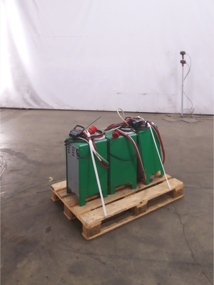 Battery Charger Package 3 pieces - Elektrisch systeem voor Intern transport: afbeelding 1 Battery Charger Package 3 pieces - Elektrisch systeem voor Intern transport: afbeelding 1