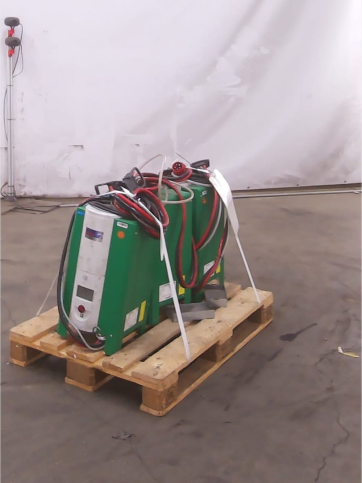 Battery Charger Package 3 pieces - Elektrisch systeem voor Intern transport: afbeelding 3 Battery Charger Package 3 pieces - Elektrisch systeem voor Intern transport: afbeelding 3