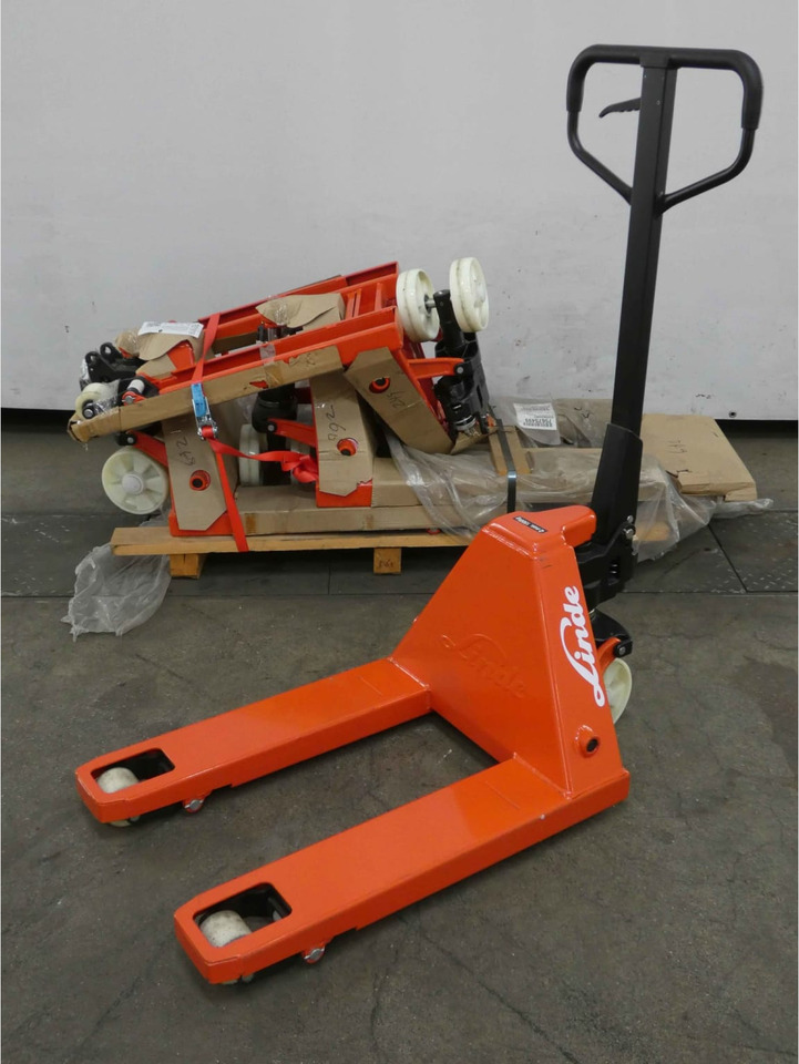 Linde 3x HPTM15/565mm - Palletwagen: afbeelding 1 Linde 3x HPTM15/565mm - Palletwagen: afbeelding 1