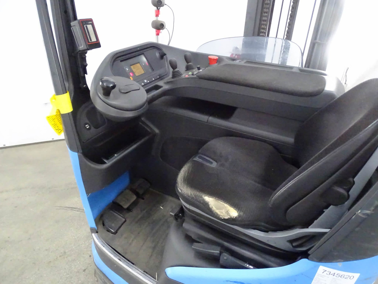 Linde R16HD-01 - Reach truck: afbeelding 5 Linde R16HD-01 - Reach truck: afbeelding 5