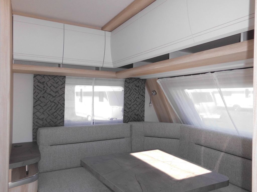 Hobby De Luxe 460 LU Lagerabverkauf! - Caravan: afbeelding 5 Hobby De Luxe 460 LU Lagerabverkauf! - Caravan: afbeelding 5