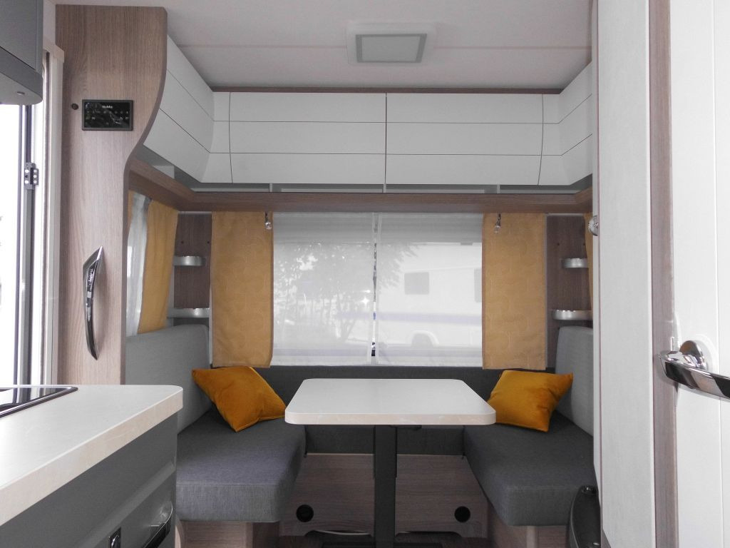 Hobby OnTour 460 DL 2026 BUGFENSTER 1500 ROLLROST - Caravan: afbeelding 1 Hobby OnTour 460 DL 2026 BUGFENSTER 1500 ROLLROST - Caravan: afbeelding 1