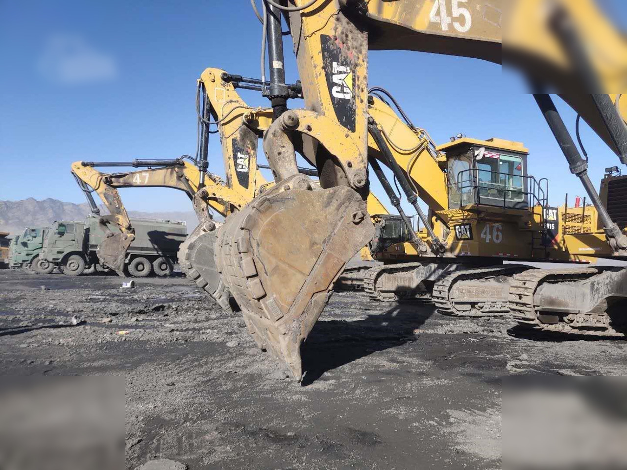2013 CATERPILLAR 6015 - Rupsgraafmachine: afbeelding 2 2013 CATERPILLAR 6015 - Rupsgraafmachine: afbeelding 2