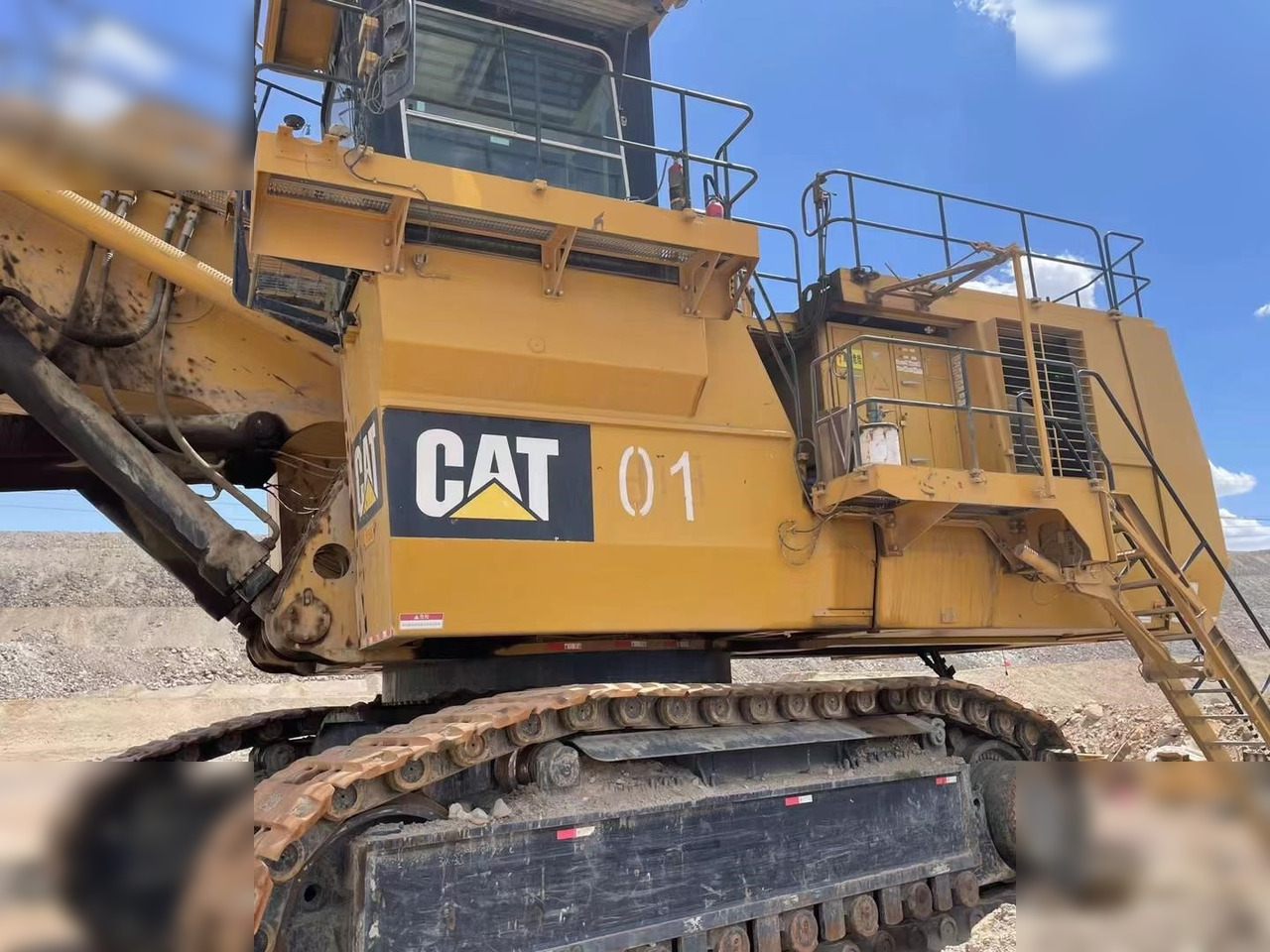 2013 CATERPILLAR 6040ACFS - Rupsgraafmachine: afbeelding 2 2013 CATERPILLAR 6040ACFS - Rupsgraafmachine: afbeelding 2