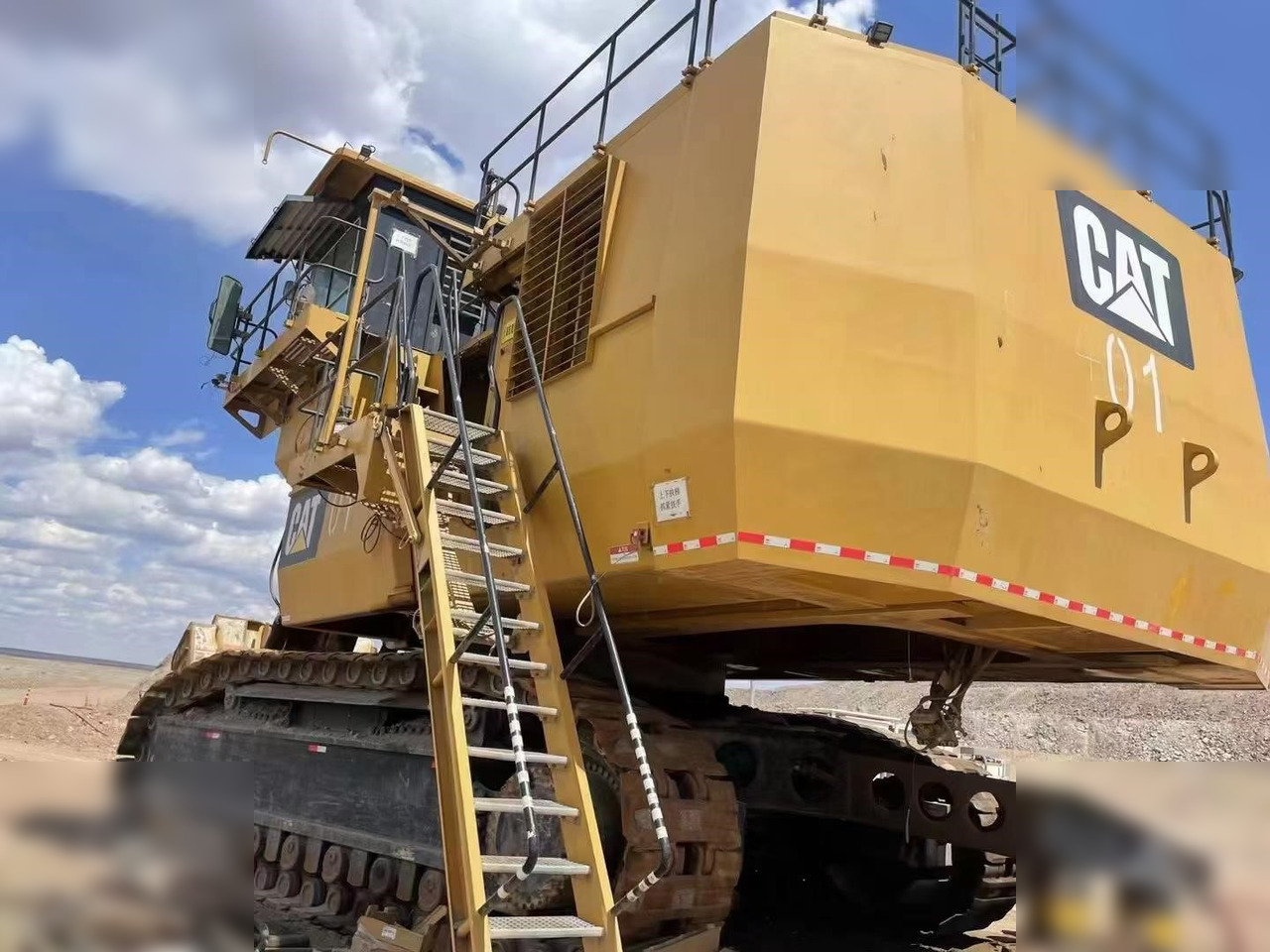 2013 CATERPILLAR 6040ACFS - Rupsgraafmachine: afbeelding 1 2013 CATERPILLAR 6040ACFS - Rupsgraafmachine: afbeelding 1