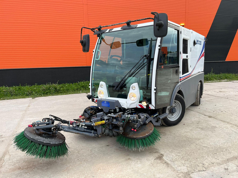 Dulevo 2000 SKY HYDRAULIC ISSUES !! - Veegwagen: afbeelding 2 Dulevo 2000 SKY HYDRAULIC ISSUES !! - Veegwagen: afbeelding 2