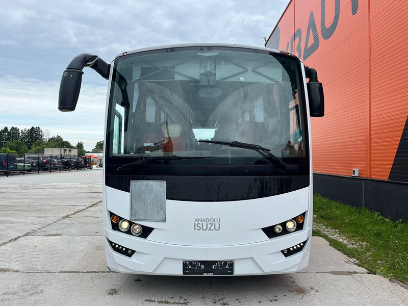 Isuzu Visigo 4x2 EURO 6 / 41 SEATS / AC - Touringcar: afbeelding 2 Isuzu Visigo 4x2 EURO 6 / 41 SEATS / AC - Touringcar: afbeelding 2