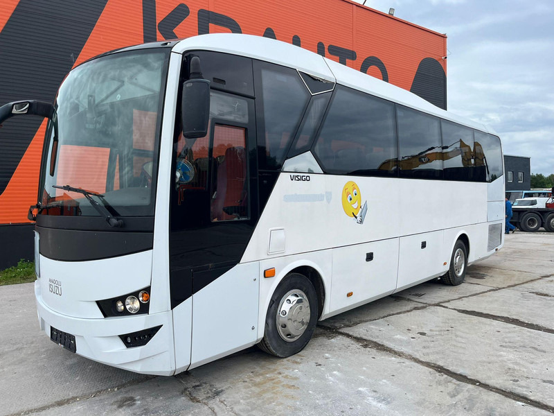 Isuzu Visigo 4x2 EURO 6 / 41 SEATS / AC - Touringcar: afbeelding 3 Isuzu Visigo 4x2 EURO 6 / 41 SEATS / AC - Touringcar: afbeelding 3