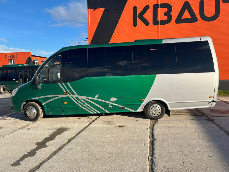 Iveco Indcar Wing 4x2 23 SEATS / AC / WEBASTO - Minibus, Personenvervoer: afbeelding 4 Iveco Indcar Wing 4x2 23 SEATS / AC / WEBASTO - Minibus, Personenvervoer: afbeelding 4