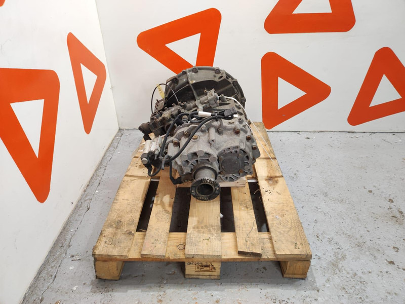 Iveco ZF 6S700TO GEARBOX - Versnellingsbak voor Vrachtwagen: afbeelding 4 Iveco ZF 6S700TO GEARBOX - Versnellingsbak voor Vrachtwagen: afbeelding 4