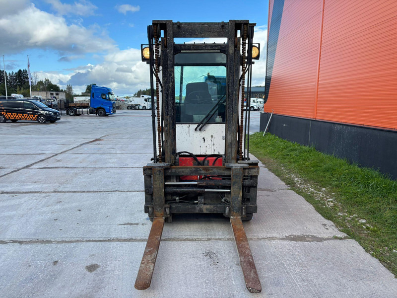 Kalmar DB 4-500 - Diesel heftruck: afbeelding 2 Kalmar DB 4-500 - Diesel heftruck: afbeelding 2